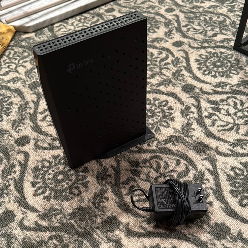 TP-Link 16x4 AC1750 Wi-Fi Cable Modem Router